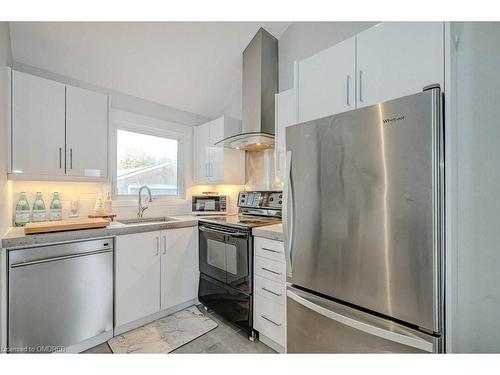 27 Aldridge Street, Hamilton, ON - Indoor Photo Showing Kitchen With Stainless Steel Kitchen