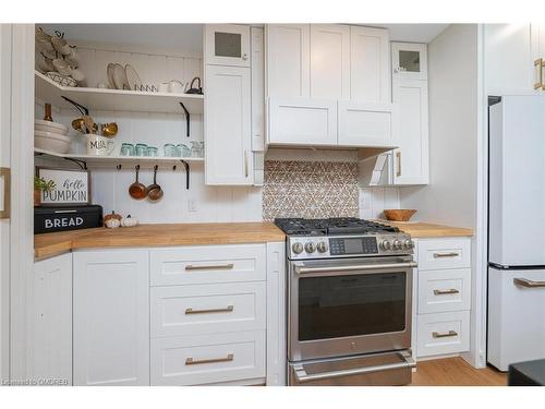 27 Tweedle Street, Glen Williams, ON - Indoor Photo Showing Kitchen