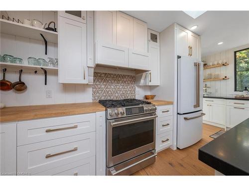 27 Tweedle Street, Glen Williams, ON - Indoor Photo Showing Kitchen