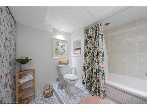 27 Tweedle Street, Glen Williams, ON - Indoor Photo Showing Bathroom