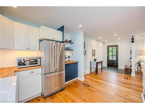 433 Pinegrove Road, Oakville, ON - Indoor Photo Showing Kitchen