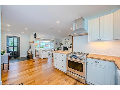 433 Pinegrove Road, Oakville, ON - Indoor Photo Showing Kitchen