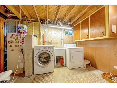 62 Nelson Court, Halton Hills, ON - Indoor Photo Showing Laundry Room