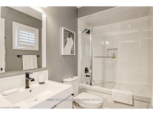 3362 Fox Run Circle, Oakville, ON - Indoor Photo Showing Bathroom