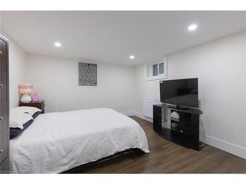 416 Trafalgar Road, Oakville, ON - Indoor Photo Showing Bedroom