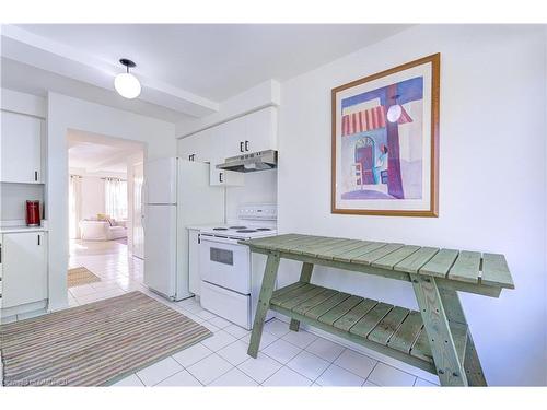 1126 Beechnut Road, Oakville, ON - Indoor Photo Showing Kitchen