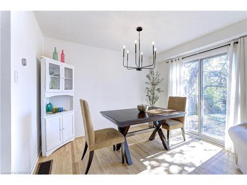 1126 Beechnut Road, Oakville, ON - Indoor Photo Showing Dining Room