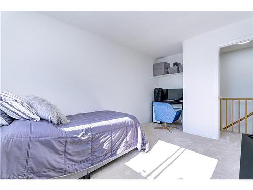 1126 Beechnut Road, Oakville, ON - Indoor Photo Showing Bedroom