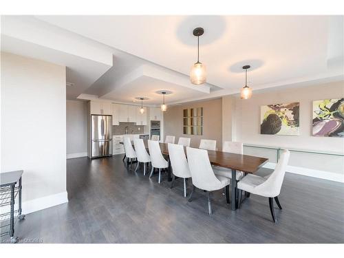 204-128 Garden Drive, Oakville, ON - Indoor Photo Showing Dining Room