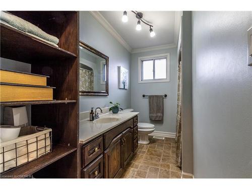 34 Milton Heights Crescent, Milton, ON - Indoor Photo Showing Bathroom