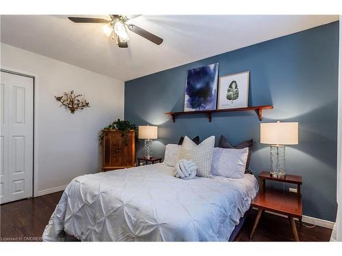 34 Milton Heights Crescent, Milton, ON - Indoor Photo Showing Bedroom