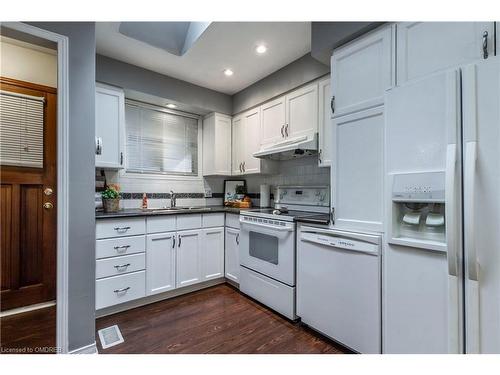 34 Milton Heights Crescent, Milton, ON - Indoor Photo Showing Kitchen