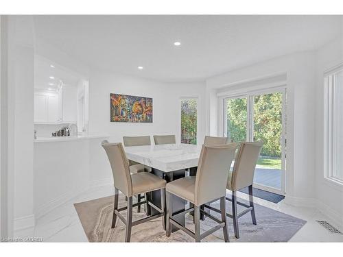 1359 Saddler Circle, Oakville, ON - Indoor Photo Showing Dining Room