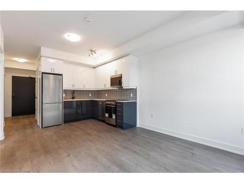 336-2343 Khalsa Gate, Oakville, ON - Indoor Photo Showing Kitchen With Stainless Steel Kitchen