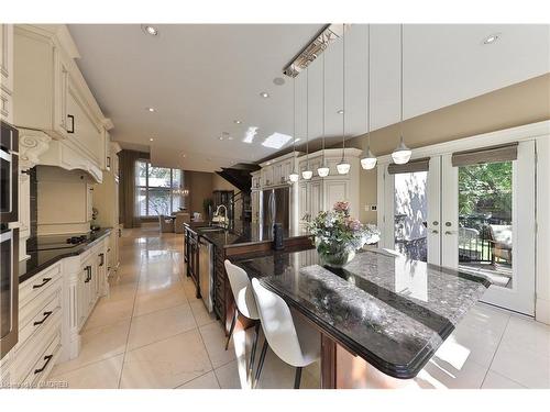 3168 Lakeshore Road W, Oakville, ON - Indoor