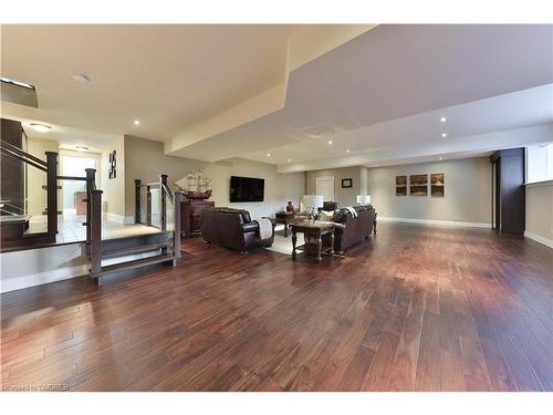 3168 Lakeshore Road W, Oakville, ON - Indoor