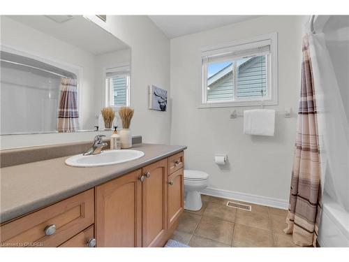 80 Darling Crescent, Guelph, ON - Indoor Photo Showing Bathroom