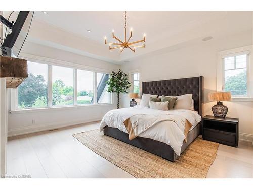 604 Maplehurst Avenue, Oakville, ON - Indoor Photo Showing Bedroom