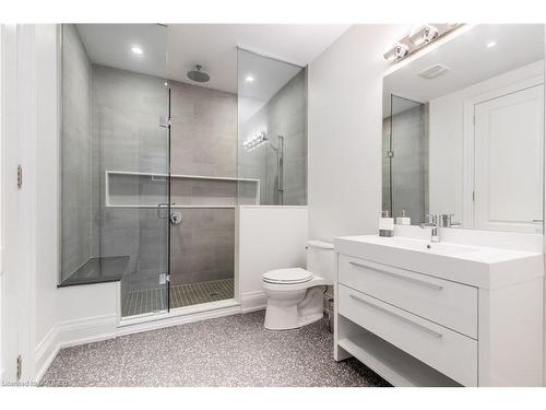 604 Maplehurst Avenue, Oakville, ON - Indoor Photo Showing Bathroom