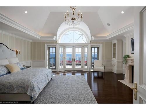 1092 Argyle Drive, Oakville, ON - Indoor Photo Showing Bedroom