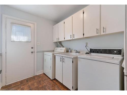 5344 Durie Road, Peel, ON - Indoor Photo Showing Laundry Room