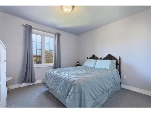 5344 Durie Road, Peel, ON - Indoor Photo Showing Bedroom