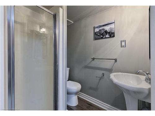 5344 Durie Road, Peel, ON - Indoor Photo Showing Bathroom