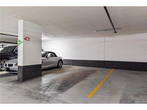 1811-5033 Four Springs Avenue, Mississauga, ON - Indoor Photo Showing Garage