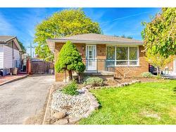 146 Manning Avenue  Hamilton, ON L9A 3E9