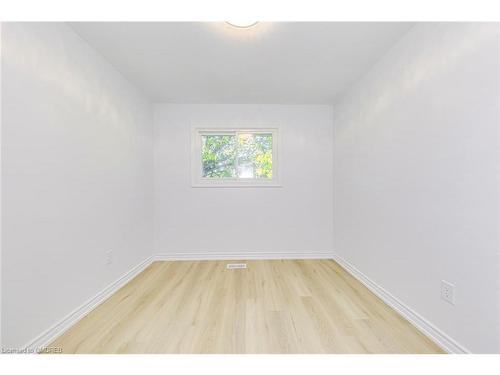 146 Manning Avenue, Hamilton, ON - Indoor Photo Showing Other Room