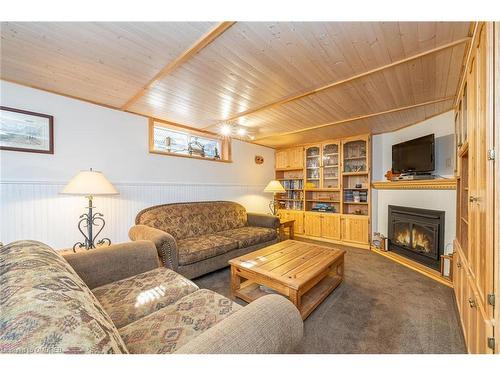 10 Baylor Crescent, Georgetown, ON - Indoor Photo Showing Living Room With Fireplace