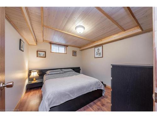 10 Baylor Crescent, Georgetown, ON - Indoor Photo Showing Bedroom