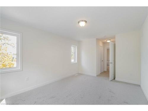 1430 Rose Way, Milton, ON - Indoor Photo Showing Other Room