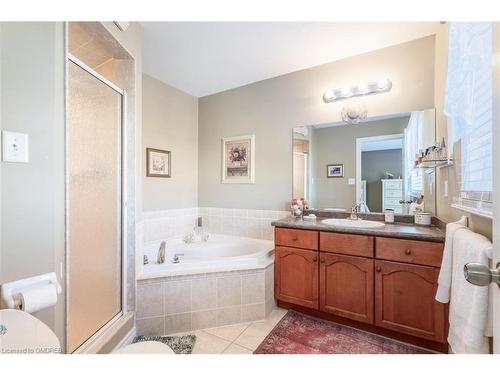 4002 Alexan Crescent, Burlington, ON - Indoor Photo Showing Bathroom