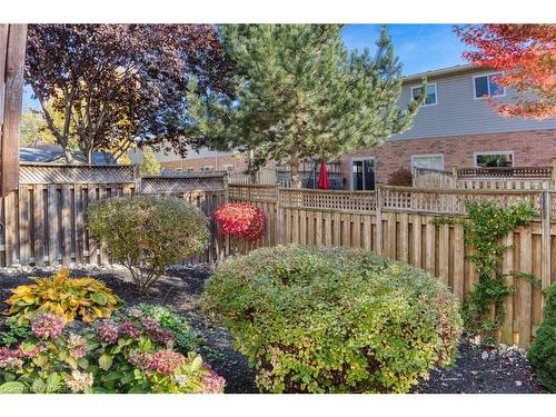 4002 Alexan Crescent, Burlington, ON - Outdoor