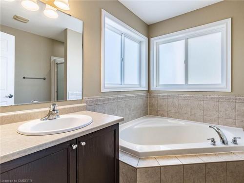 101 Norma Crescent, Guelph, ON - Indoor Photo Showing Bathroom