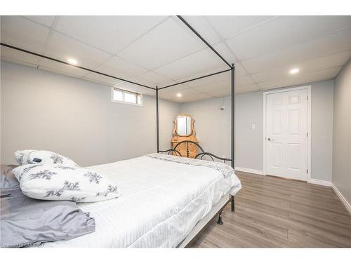 61041 Regional Road 27, Wainfleet, ON - Indoor Photo Showing Bedroom