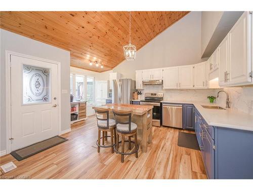 61041 Regional Road 27, Wainfleet, ON - Indoor Photo Showing Kitchen With Stainless Steel Kitchen