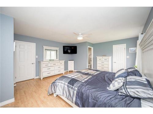 61041 Regional Road 27, Wainfleet, ON - Indoor Photo Showing Bedroom