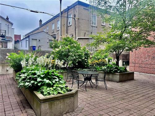 101-185 Robinson Street, Oakville, ON - Outdoor With Exterior