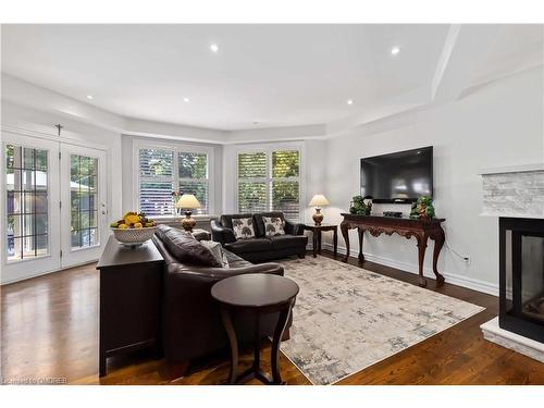 1195 Crestdale Road, Mississauga, ON - Indoor Photo Showing Living Room With Fireplace