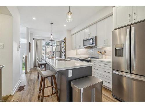 14 Munay Lane, Ancaster, ON - Indoor Photo Showing Kitchen With Upgraded Kitchen