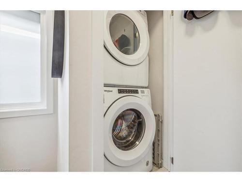 14 Munay Lane, Ancaster, ON - Indoor Photo Showing Laundry Room