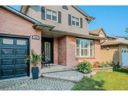 58 Dublin Drive  Hamilton, ON L9B 2B6