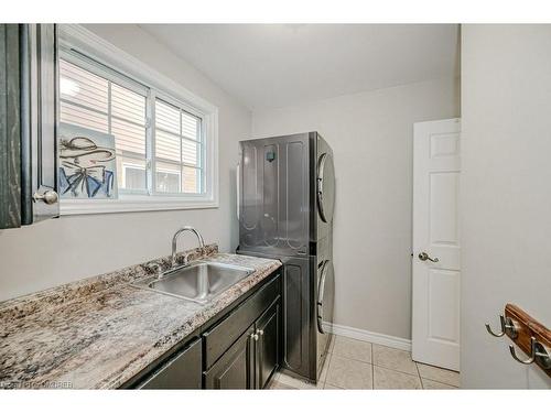 58 Dublin Drive, Hamilton, ON - Indoor Photo Showing Laundry Room