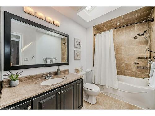 58 Dublin Drive, Hamilton, ON - Indoor Photo Showing Bathroom