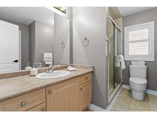 358 Malboeuf Court, Milton, ON - Indoor Photo Showing Bathroom