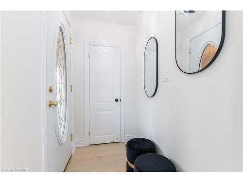 46 Upper Walker Avenue, Stoney Creek, ON - Indoor Photo Showing Other Room