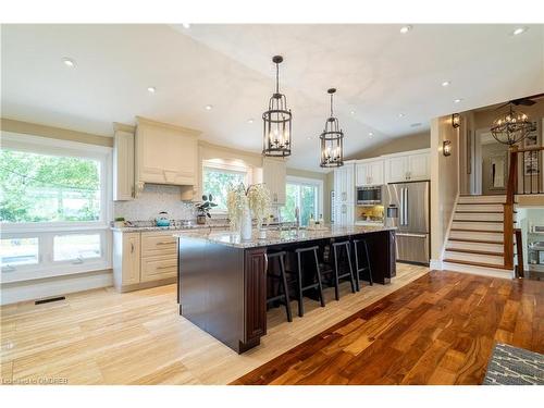 3587 Sideroad 10, Bradford, ON - Indoor Photo Showing Kitchen With Upgraded Kitchen