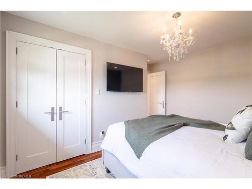 3587 Sideroad 10, Bradford, ON - Indoor Photo Showing Bedroom